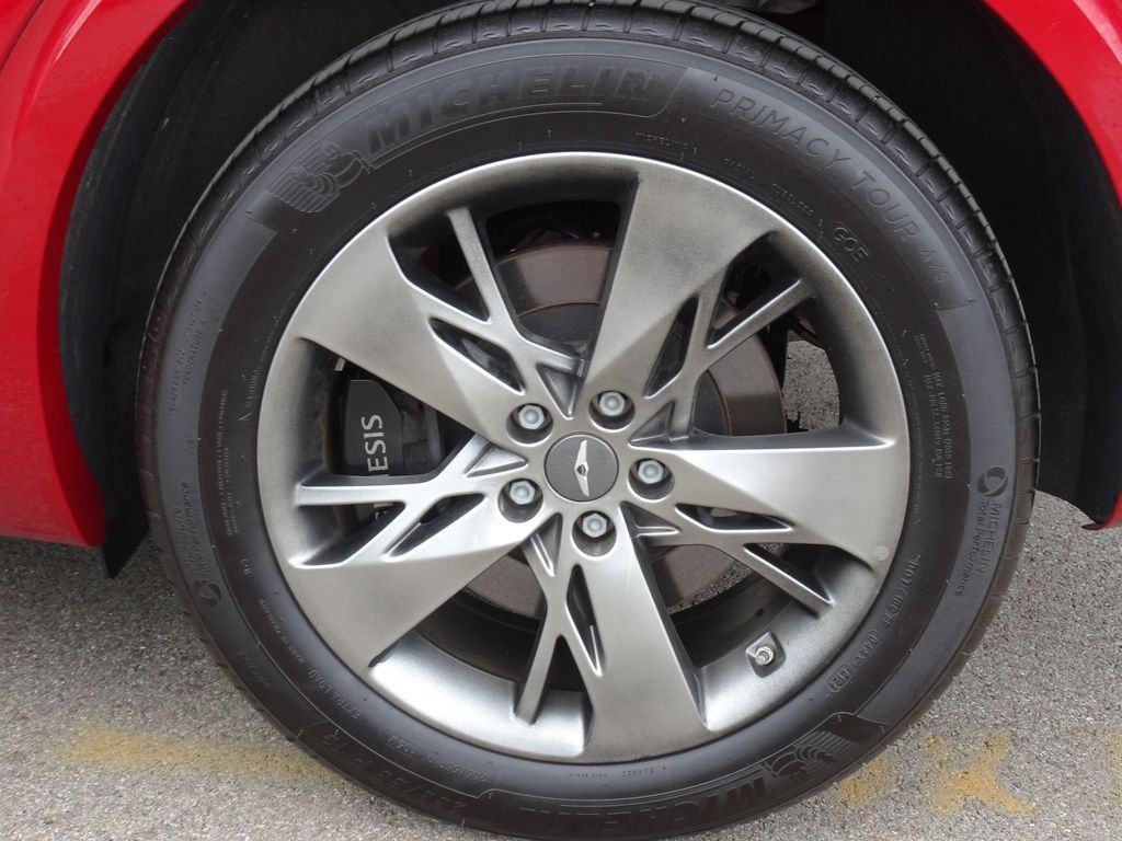 Used 2025 Genesis GV70 3.5T Sport AWD/4WD image 30