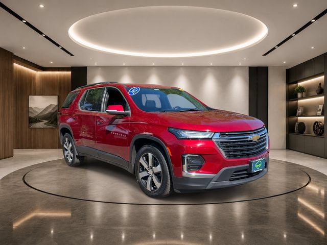 Used 2023 Chevrolet Traverse LT w/ LT Premium Package AWD/4WD image 2
