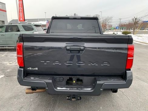 Used 2025 Toyota Tacoma SR5 image 4