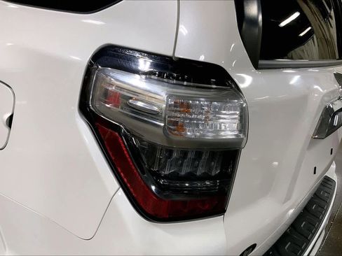 Used 2019 Toyota 4Runner Limited image 28