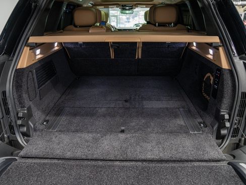 Used 2024 Land Rover Range Rover Autobiography AWD/4WD image 18