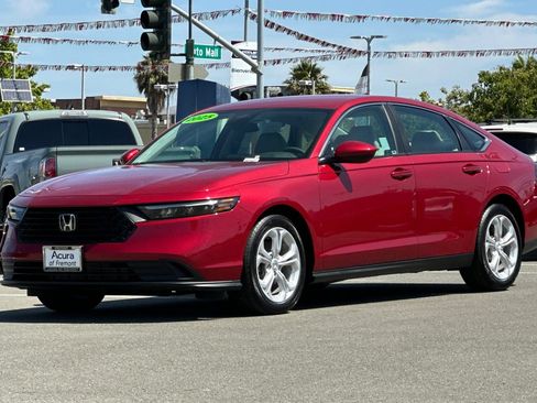 Used 2025 Honda Accord LX image 8