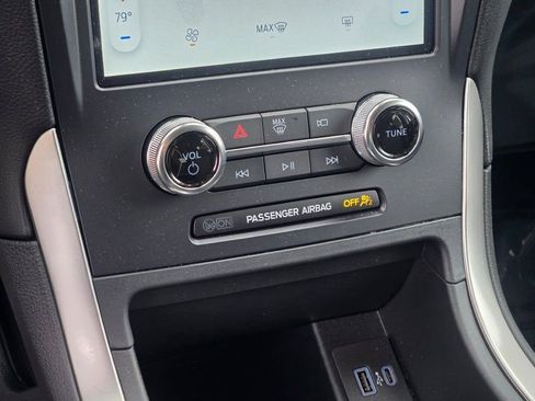 Used 2024 Ford Edge SE image 26