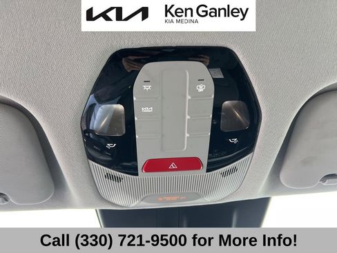 Used 2025 Kia K4 EX image 41
