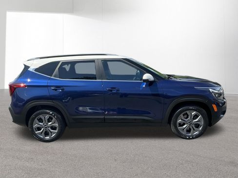 Certified 2024 Kia Seltos S AWD/4WD image 2