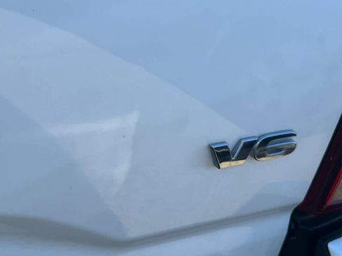 Used 2023 Toyota Tacoma SR AWD/4WD image 21