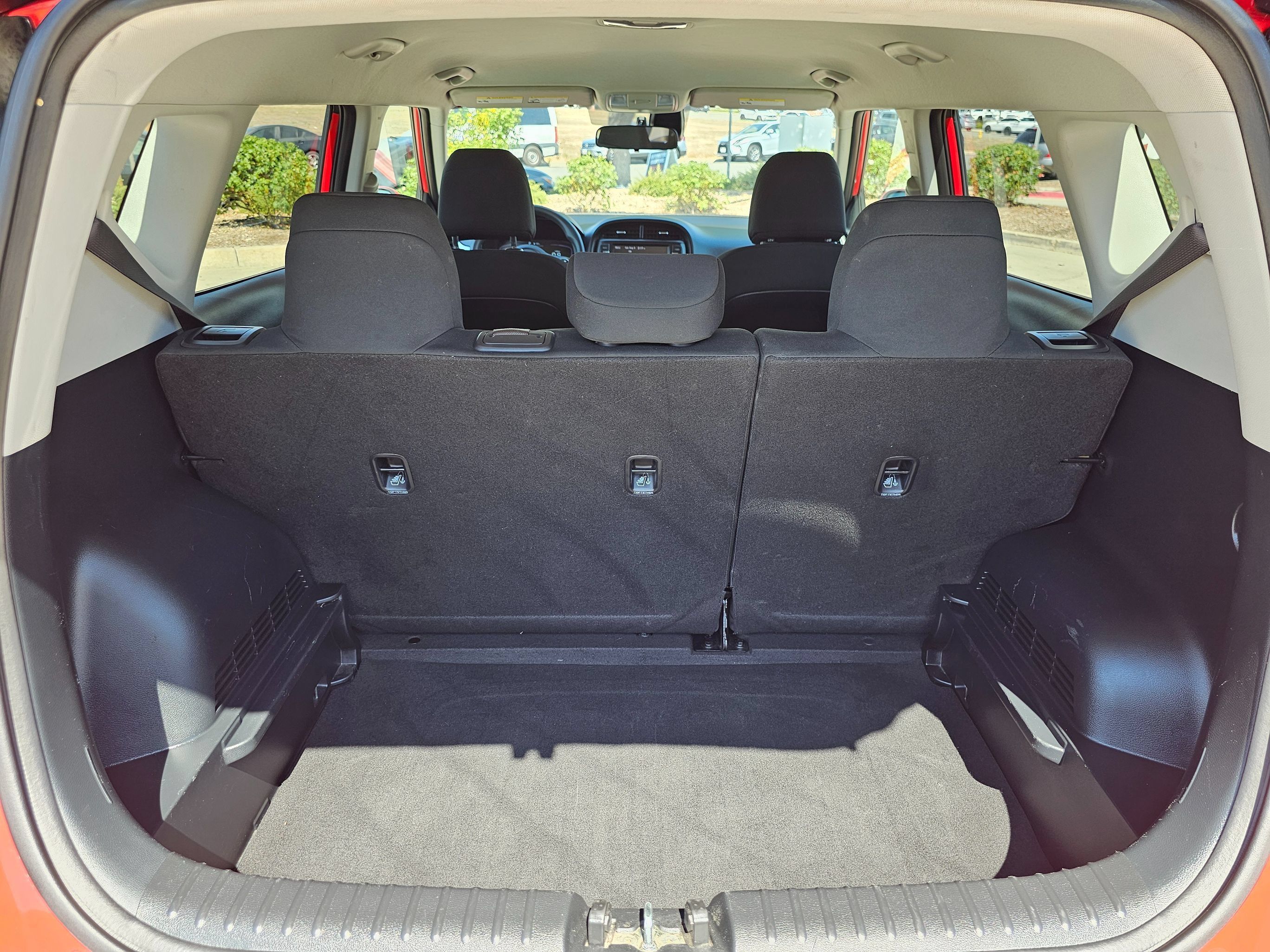 Used 2023 Kia Soul LX w/ Option Group 015 FWD image 25