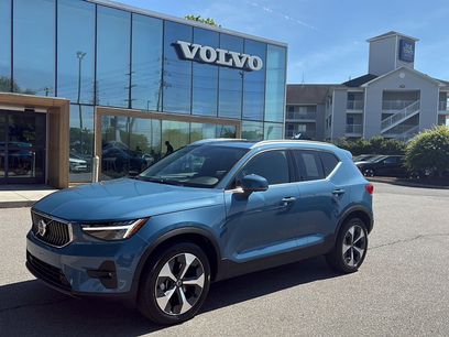 Certified 2025 Volvo XC40 B5 Plus