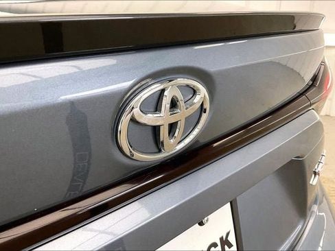 Used 2020 Toyota Corolla XSE image 32