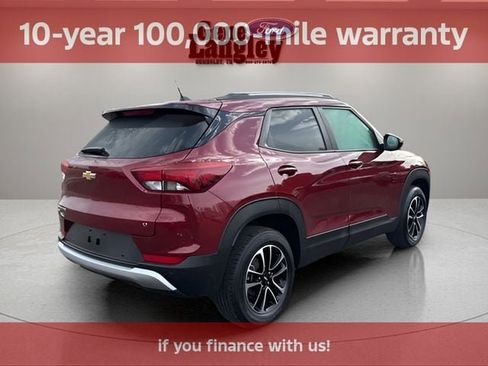 Used 2025 Chevrolet TrailBlazer LT w/ Driver Confidence Package AWD/4WD image 16