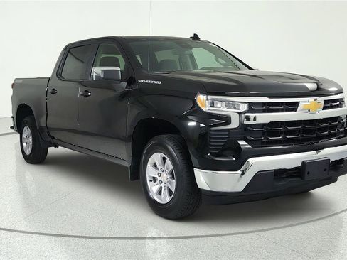 Used 2026 Chevrolet Silverado 1500 LT AWD/4WD image 1