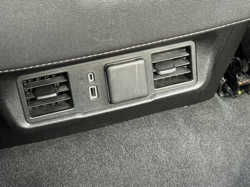 Used 2025 Chevrolet Silverado 2500 LT w/ Convenience Package image 14