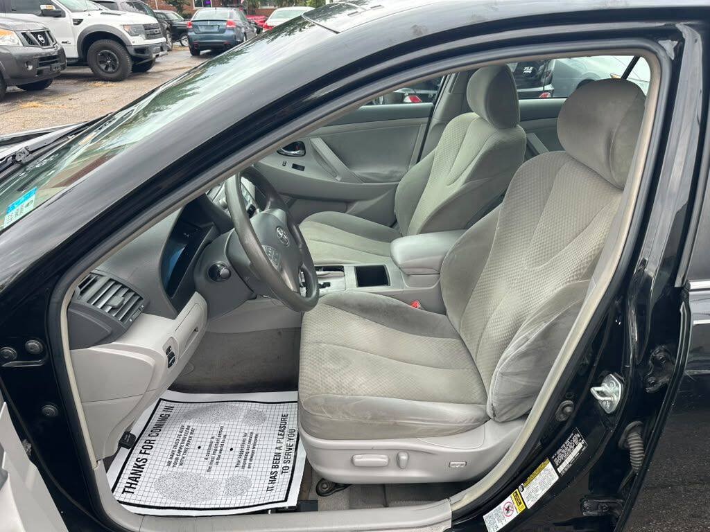 Used 2007 Toyota Camry LE FWD image 10
