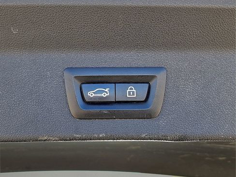 Used 2023 BMW X3 sDrive30i w/ M Sport Package image 14