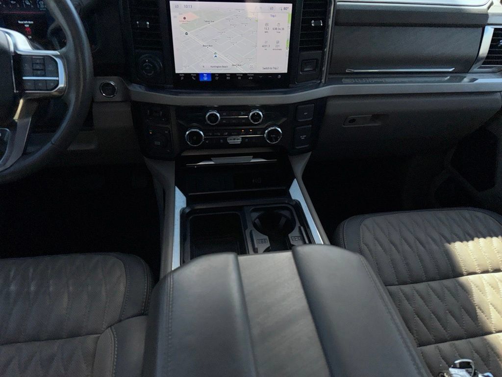 Used 2025 Ford F350 Platinum w/ Platinum Plus Package AWD/4WD image 11