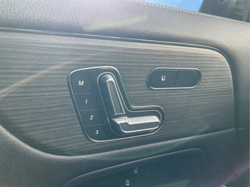 Used 2022 Mercedes-Benz GLA 250 4MATIC image 25