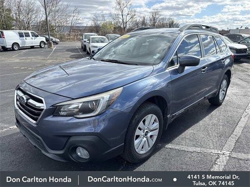 Used 2018 Subaru Outback 2.5i Premium image 3