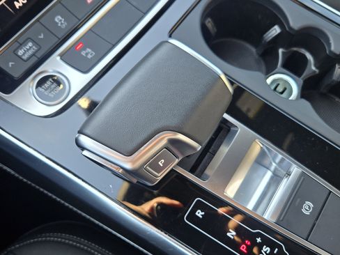 Used 2025 Audi Q7 3.0T Premium Plus image 26