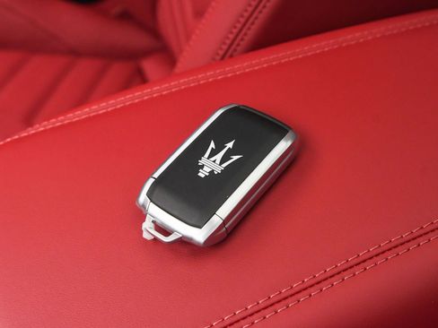 New 2025 Maserati Grecale Modena AWD/4WD image 20