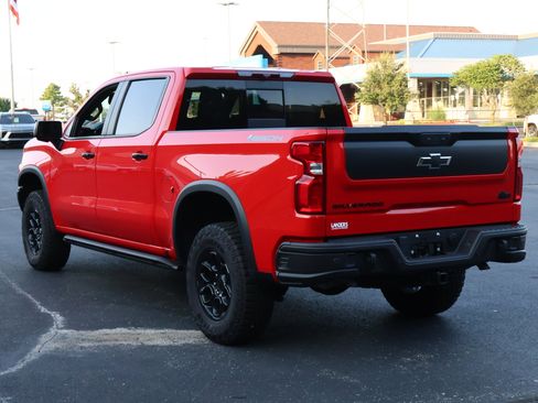 Used 2023 Chevrolet Silverado 1500 ZR2 w/ ZR2 Bison Edition AWD/4WD image 7