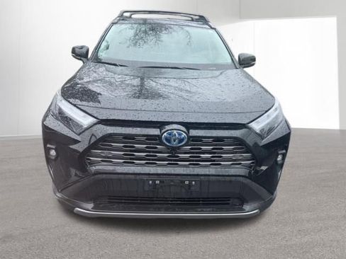 Used 2023 Toyota RAV4 Limited image 5