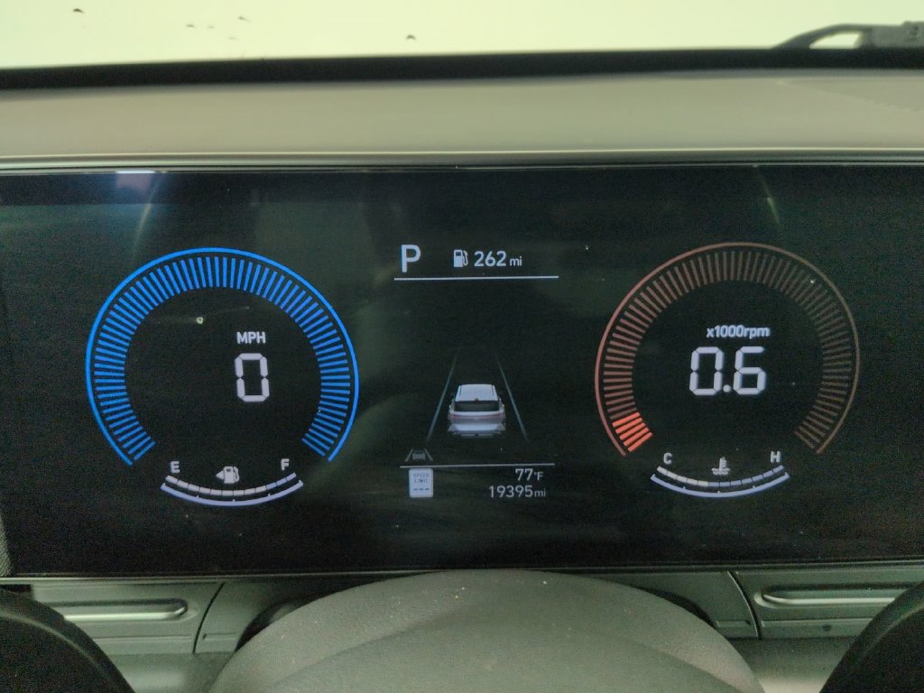 Used 2024 Hyundai Kona SEL FWD image 43