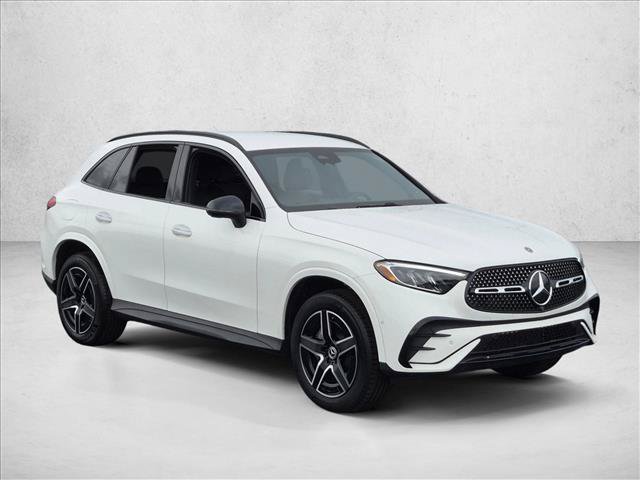 Used 2026 Mercedes-Benz GLC 300 image 3