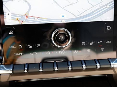 New 2026 GMC Yukon Denali w/ Denali Reserve Package image 16