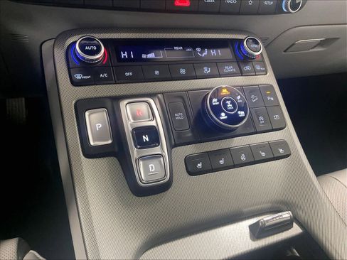 Used 2023 Hyundai Palisade SEL w/ Premium Package image 27