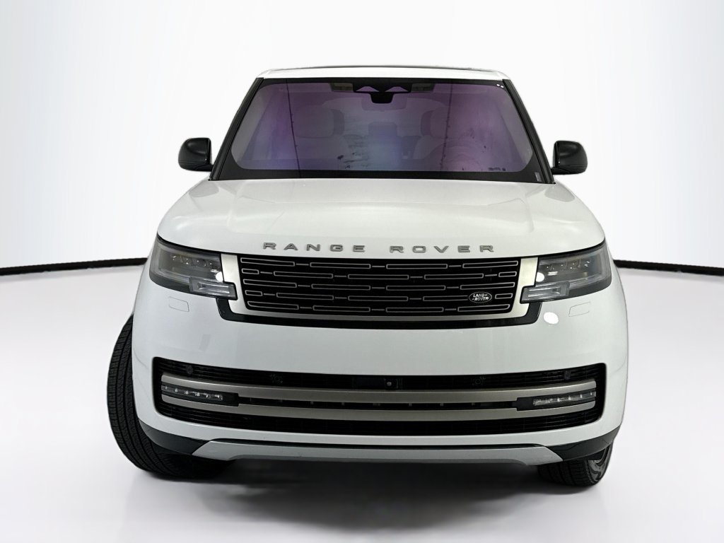 Used 2023 Land Rover Range Rover SE AWD/4WD image 2