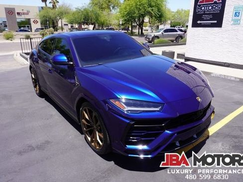 Used 2021 Lamborghini Urus AWD/4WD image 14