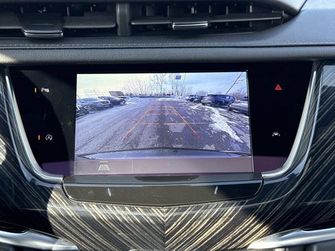 Used 2024 Cadillac XT6 Premium Luxury image 11