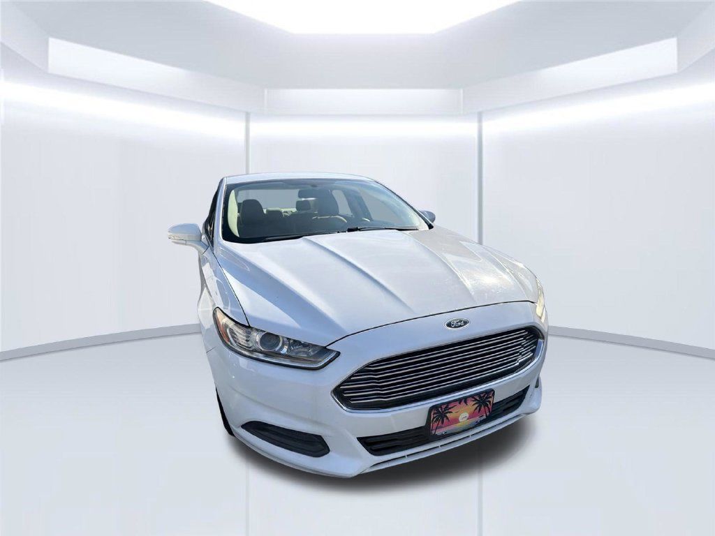 Used 2014 Ford Fusion SE FWD image 6