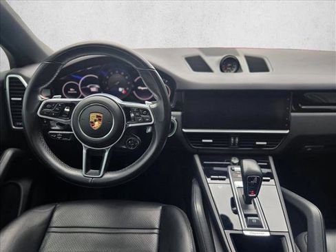 Used 2021 Porsche Cayenne Coupe image 15