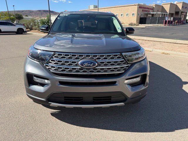 Used 2021 Ford Explorer Limited w/ Equipment Group 301A RWD image 2