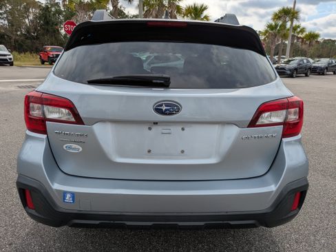 Used 2019 Subaru Outback 2.5i Premium image 5