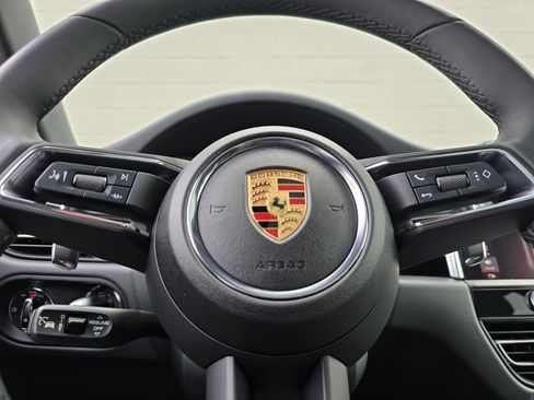 New 2025 Porsche Macan image 26