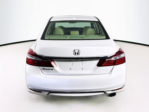 Used 2016 Honda Accord EX-L image 31