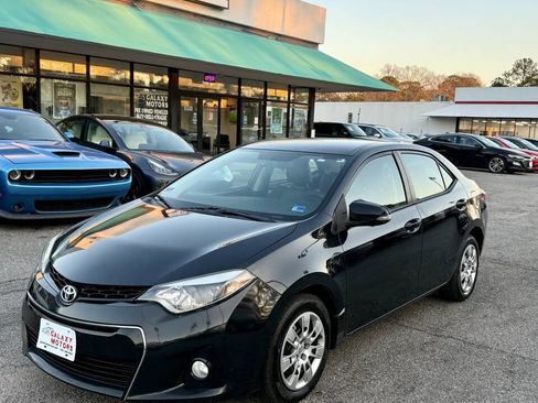 Used 2015 Toyota Corolla LE image 1