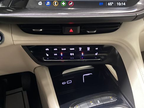 Used 2022 Buick Envision Preferred FWD image 11