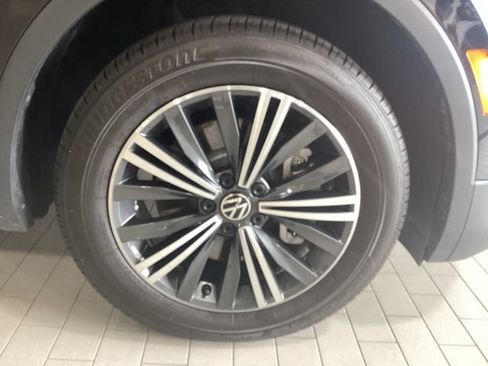 Certified 2024 Volkswagen Tiguan Wolfsburg Edition AWD/4WD image 25