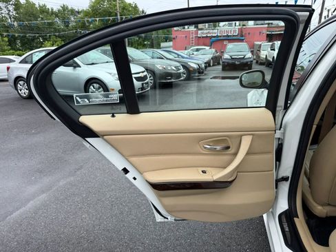 Used 2011 BMW 328i xDrive Sedan AWD/4WD image 35