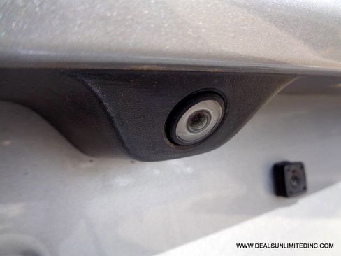 Used 2015 Jeep Grand Cherokee Limited image 19