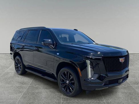 Certified 2025 Cadillac Escalade Sport AWD/4WD image 7
