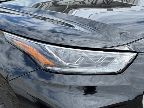 New 2026 Toyota Highlander Platinum AWD/4WD image 32