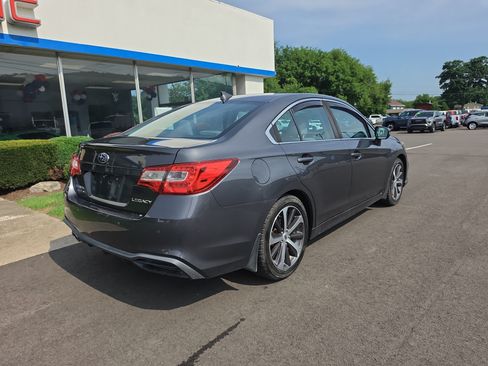 Used 2018 Subaru Legacy 2.5i Limited AWD/4WD image 3