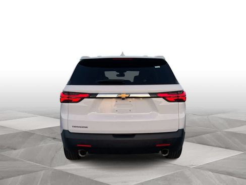 Used 2023 Chevrolet Traverse LS FWD image 7