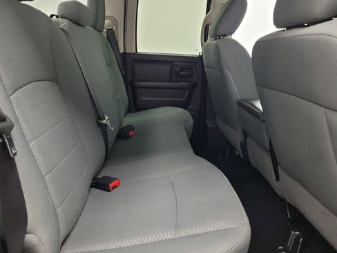 Used 2014 RAM 1500 Express RWD image 19