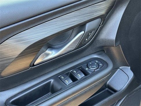 Certified 2024 GMC Terrain SLE image 17