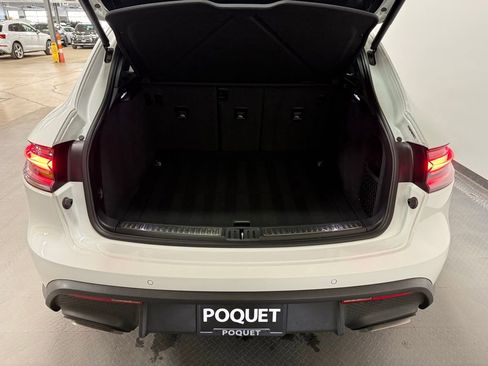 Used 2023 Porsche Macan image 21